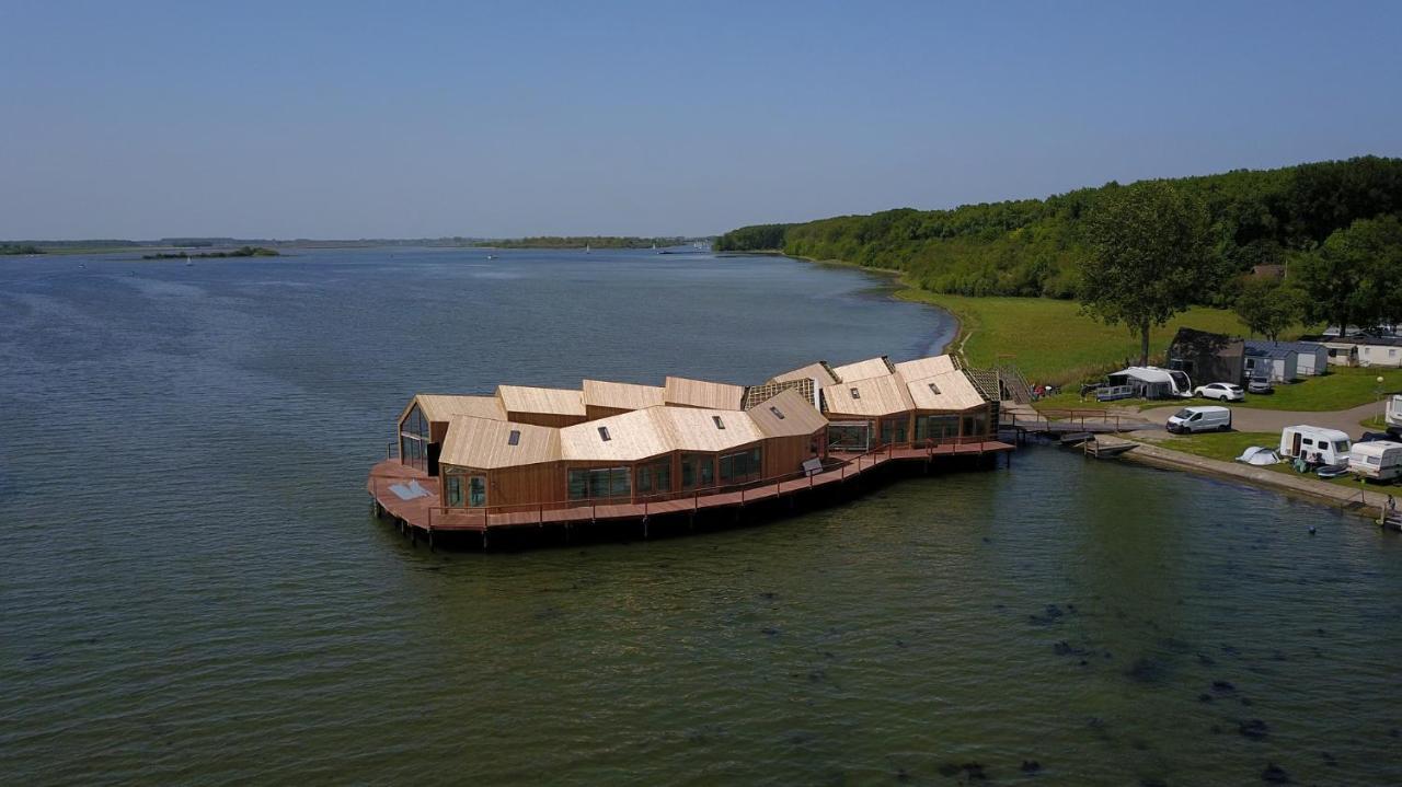 Holiday home Veerse Meersuites Kortgene